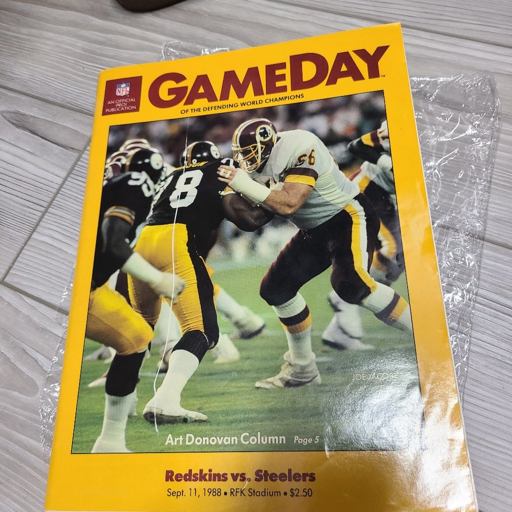 9/11/1988 Washington Redskins Offcl Pro Publication Magazine.Make me an OFFER!